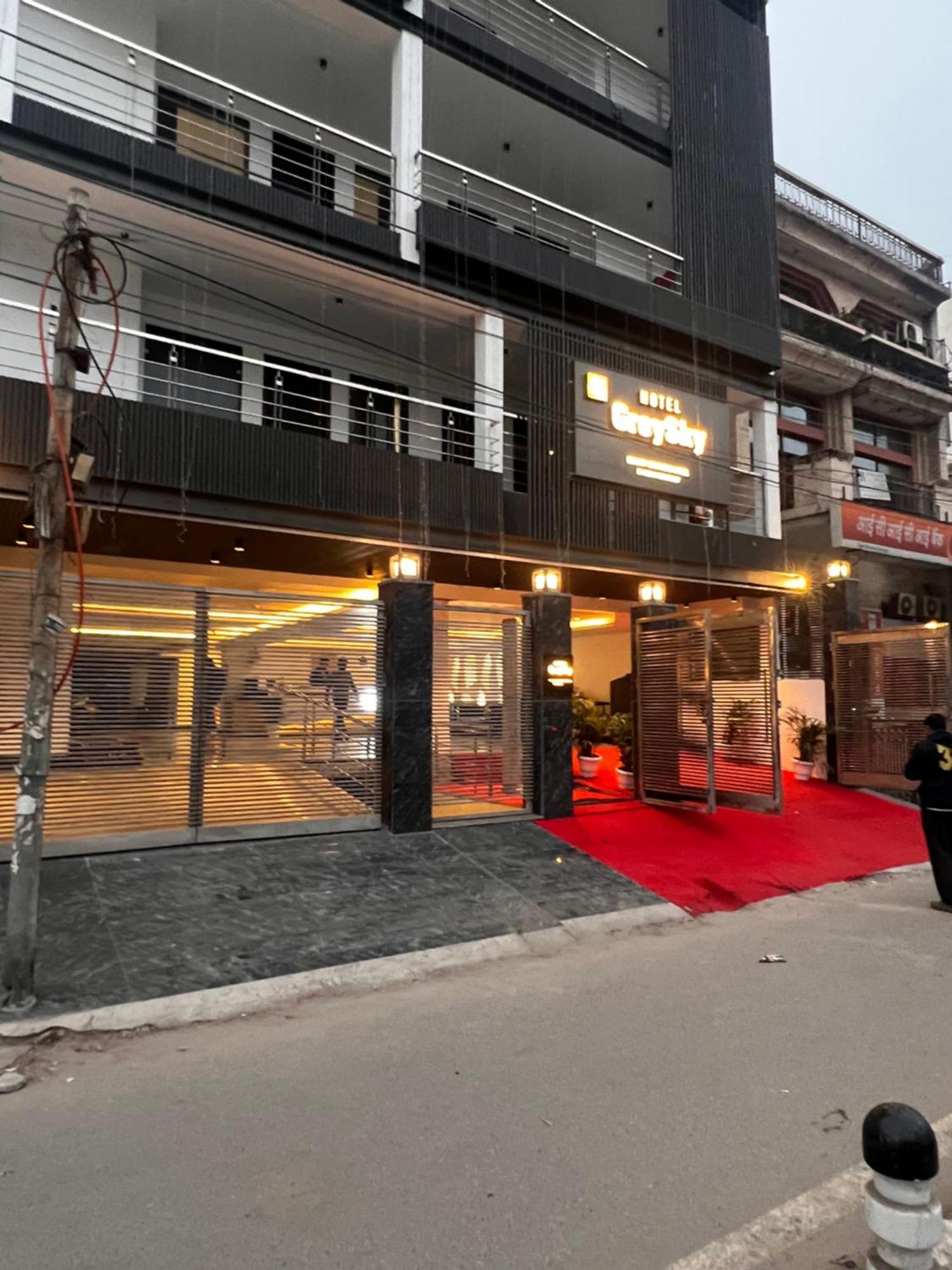 Hotel Grey Sky Нью-Делі Екстер'єр фото